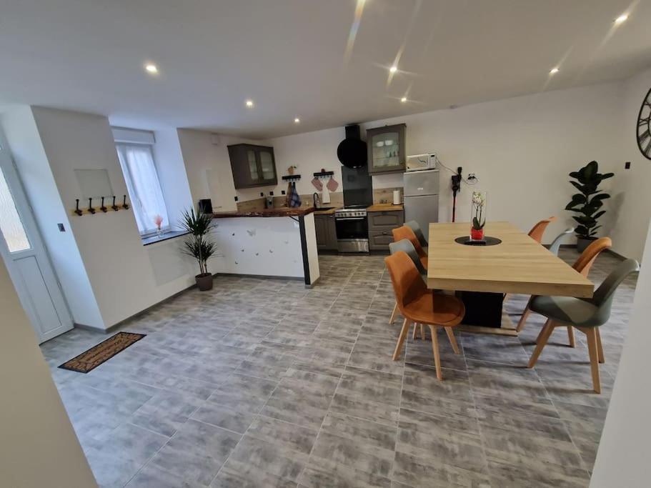 A 1,9 Km Du Mont St Michel Holiday home Beauvoir (Manche)